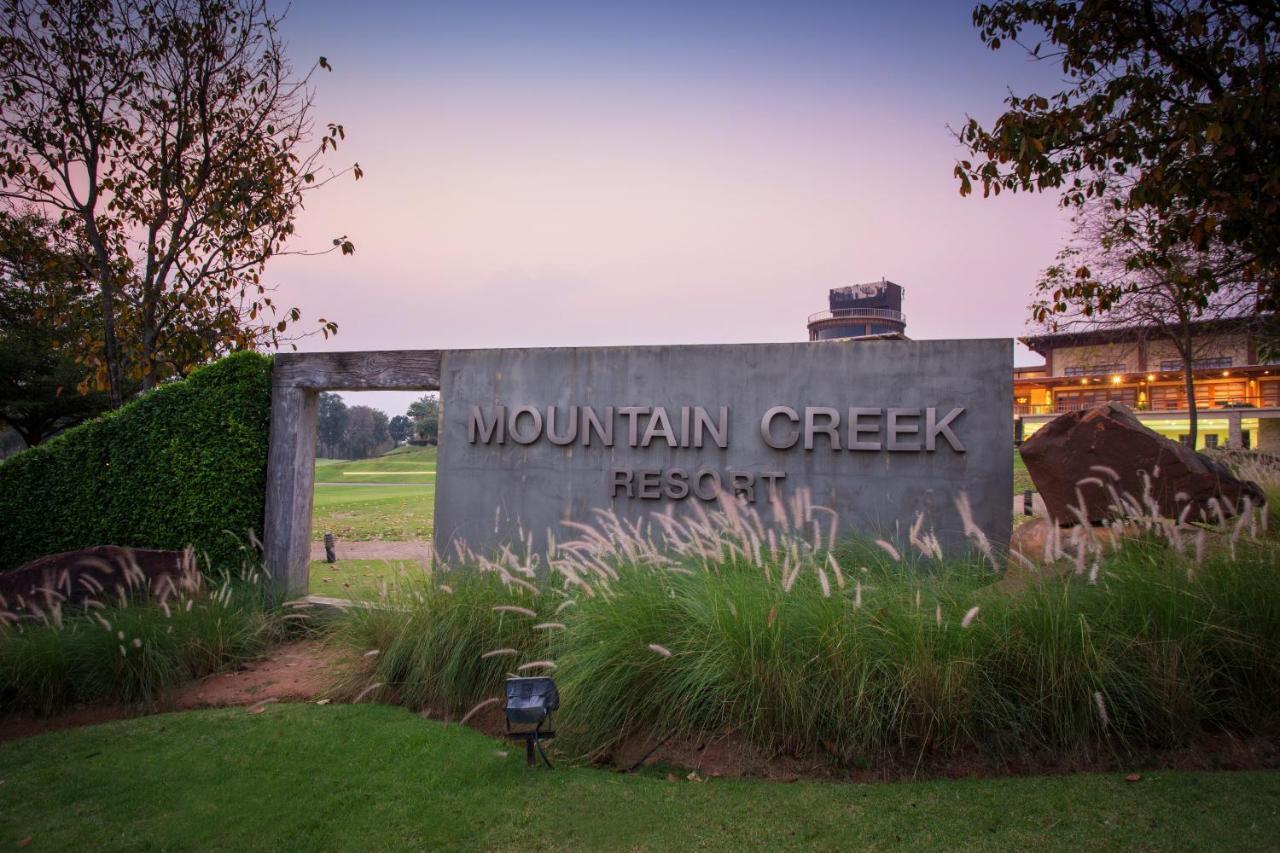 Mountain Creek Golf Resort & Residences Si Khio Экстерьер фото